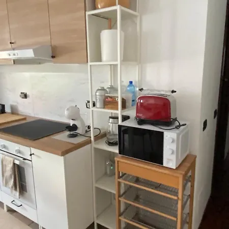 Apartment Il Cortile Di Adele Castelletto sopra Ticino