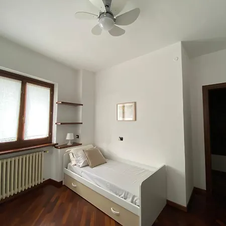 Apartment Il Cortile Di Adele Castelletto sopra Ticino