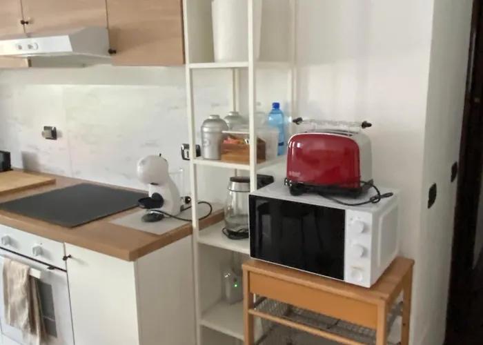 Lägenhet Il Cortile Di Adele Castelletto sopra Ticino