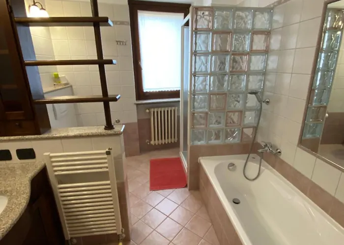 Il Cortile Di Adele Lägenhet Castelletto sopra Ticino