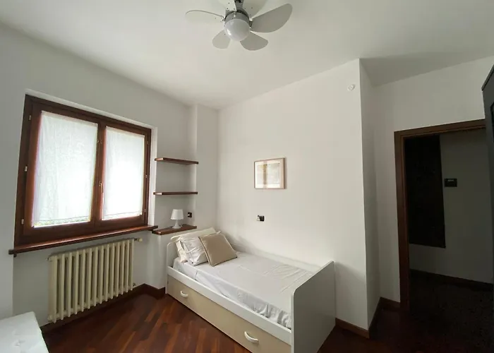 Lägenhet Il Cortile Di Adele Castelletto sopra Ticino